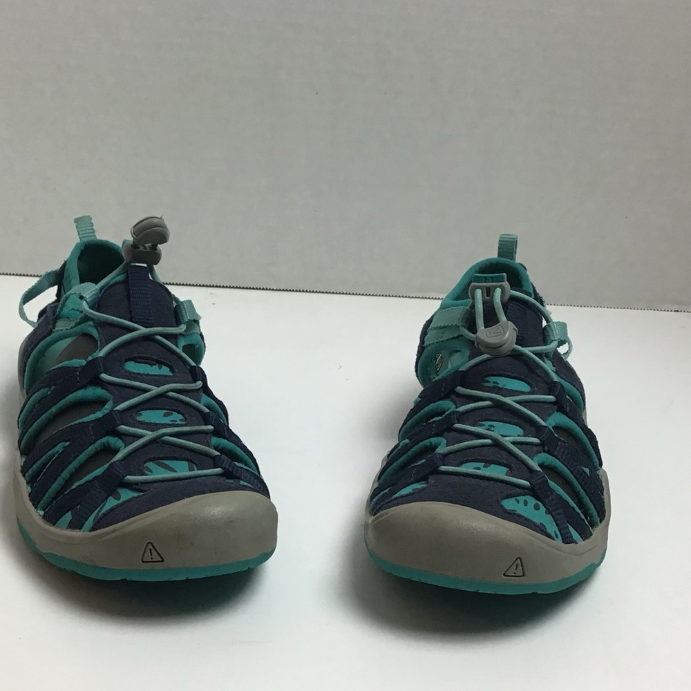 Keen blue outdoor trail sandals. 5